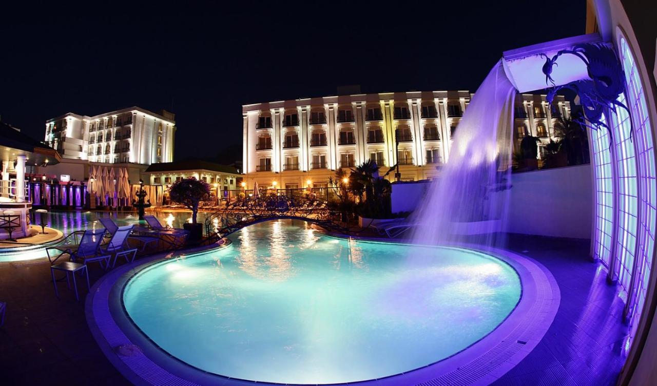 Rocks Hotel & Casino Kyrenia  Exterior foto