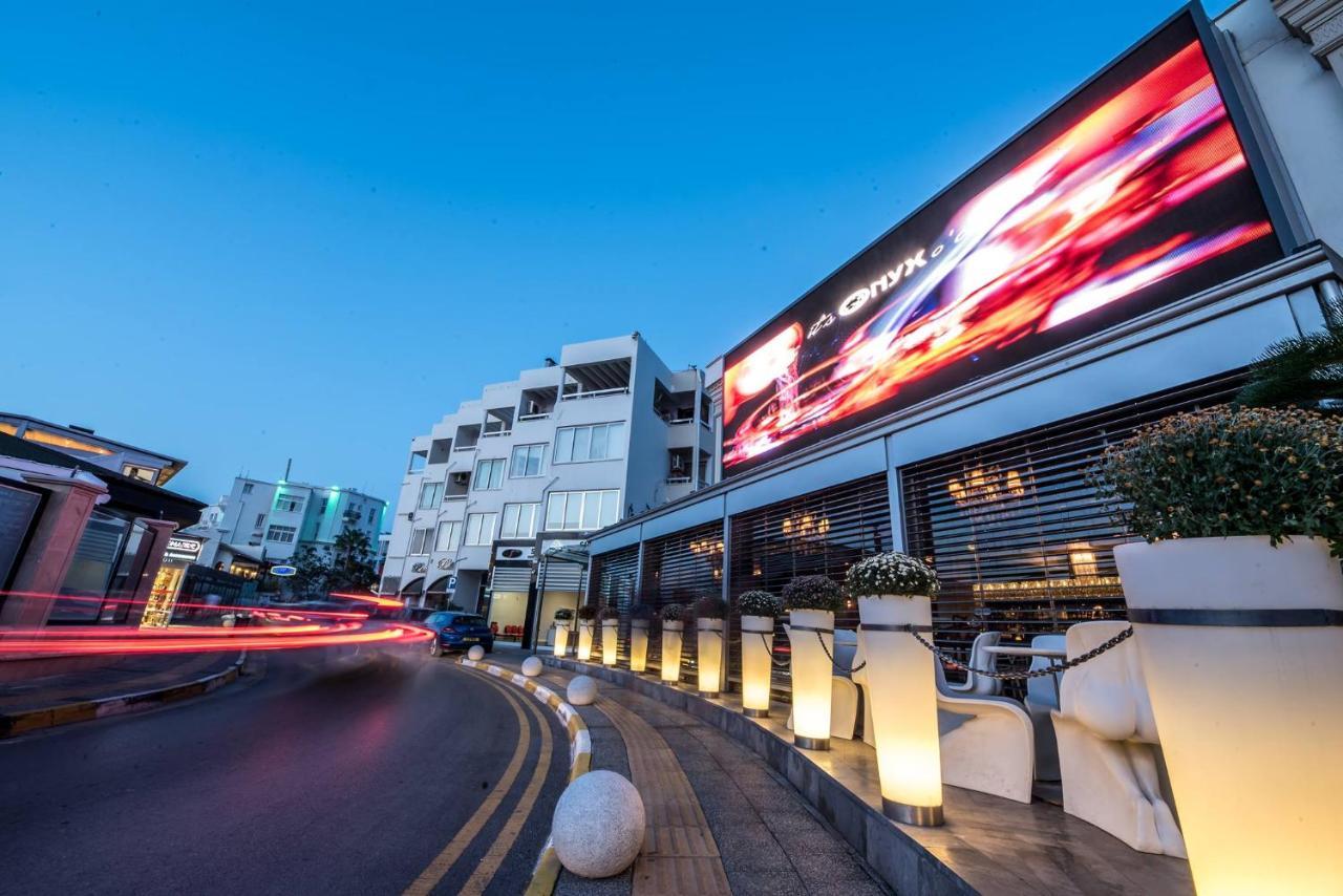 Rocks Hotel & Casino Kyrenia  Exterior foto