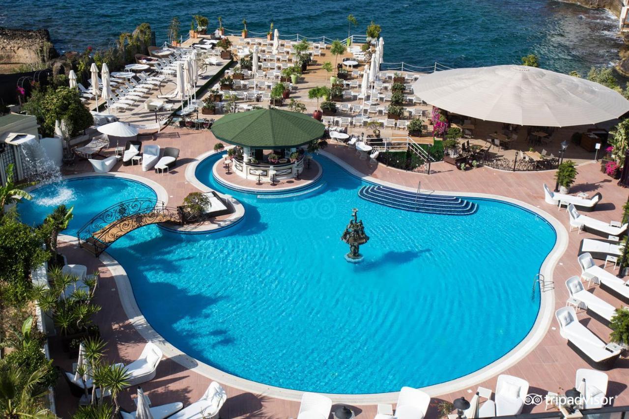 Rocks Hotel & Casino Kyrenia  Exterior foto