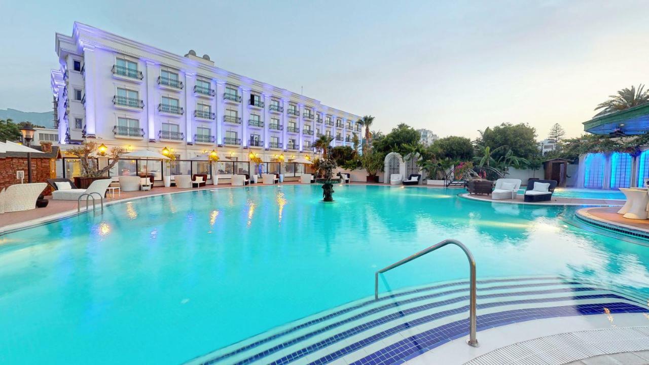 Rocks Hotel & Casino Kyrenia  Exterior foto