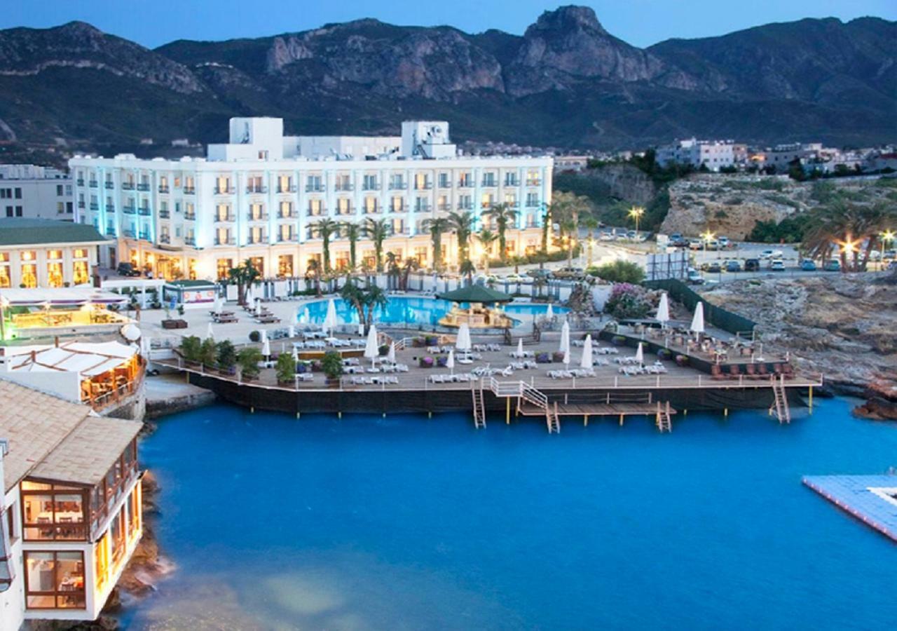 Rocks Hotel & Casino Kyrenia  Exterior foto