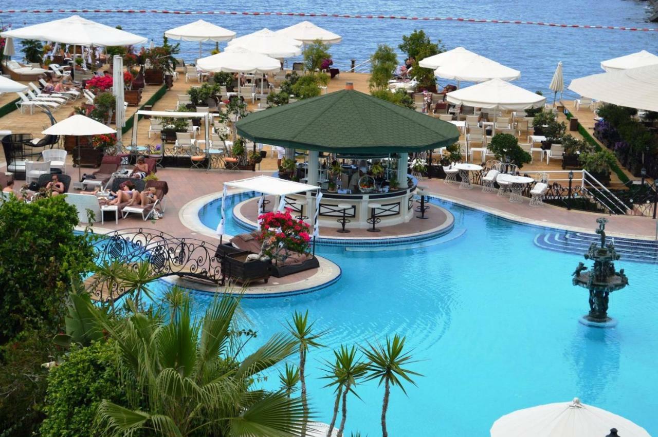 Rocks Hotel & Casino Kyrenia  Exterior foto