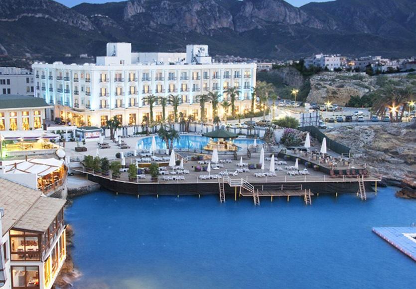 Rocks Hotel & Casino Kyrenia  Exterior foto